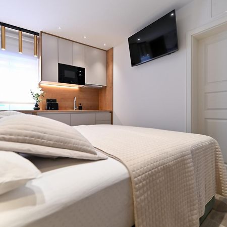 Apartments And Rooms Nekic Zadar Exterior photo
