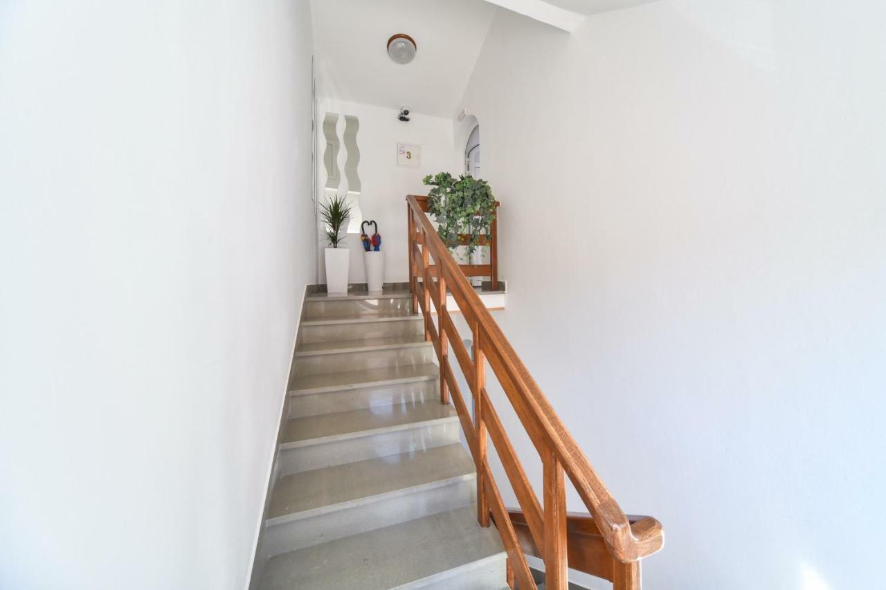 Apartments And Rooms Nekic Zadar Exterior photo