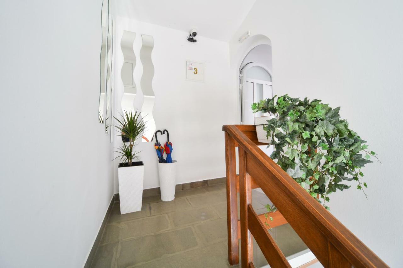 Apartments And Rooms Nekic Zadar Exterior photo